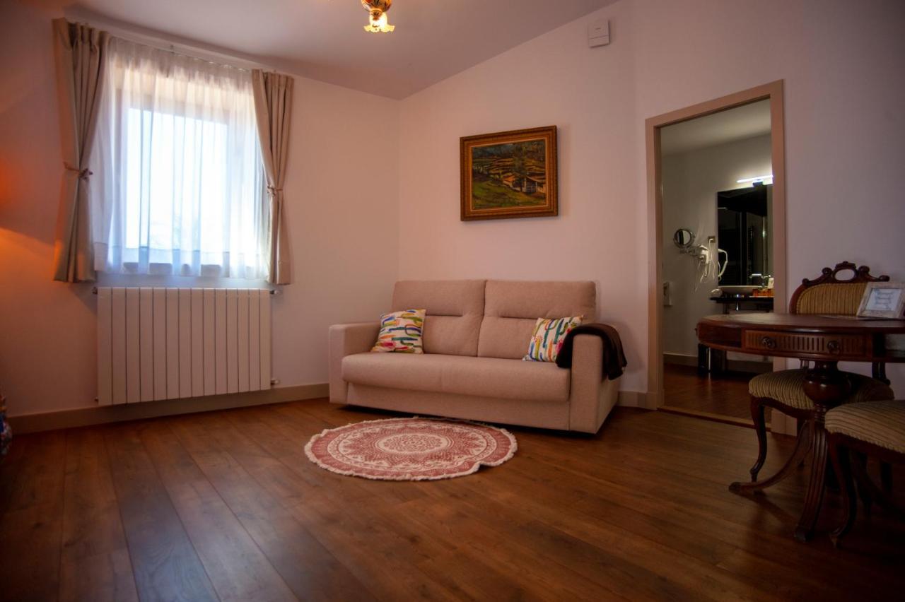 Hotel Aires De L'Emporda Vilacolum Екстер'єр фото
